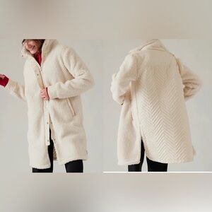 Athleta Women's Cozy Sherpa Hybrid Off-White Jacket. Excellent condition